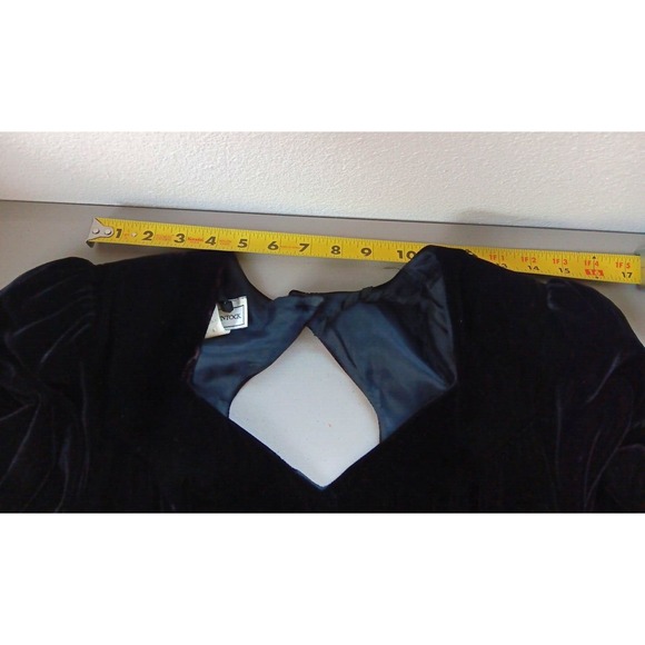 VTG Velvet Satin Dress Gown Size 6 Red Black Velvet 80's Rock Vampire Goth Retro - Picture 12 of 16